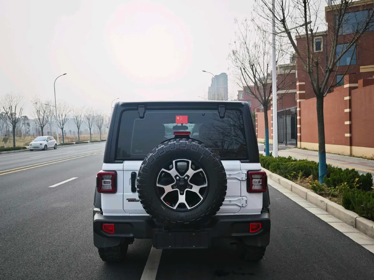 2021 Jeep Wrangler 2.0T 266HP L4 8AT,autocango,china used car exporter,china ev exporter,chinese used car exporter,chinese used ev exporter