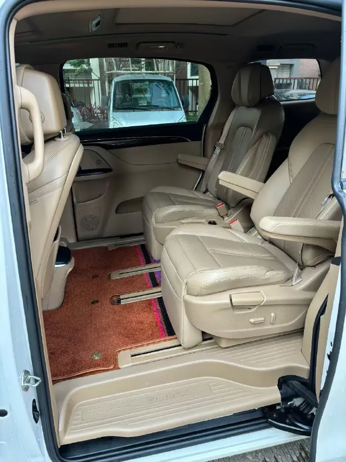 2018 Buick GL8 2.0T 260HP L4 6AT,autocango,china used car exporter,china ev exporter,chinese used car exporter,chinese used ev exporter