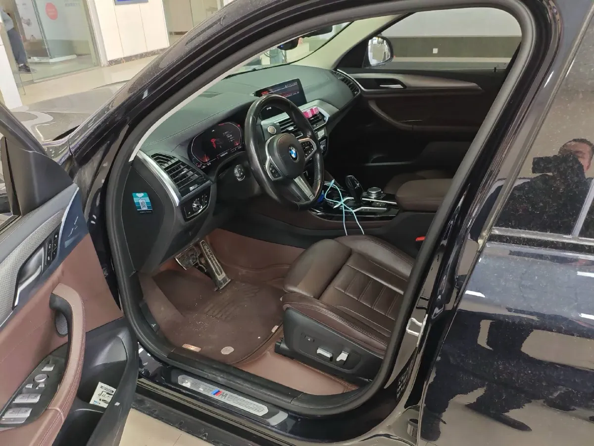 2021 BMW X4 2.0T 184HP L4 8AT,autocango,china used car exporter,china ev exporter,chinese used car exporter,chinese used ev exporter