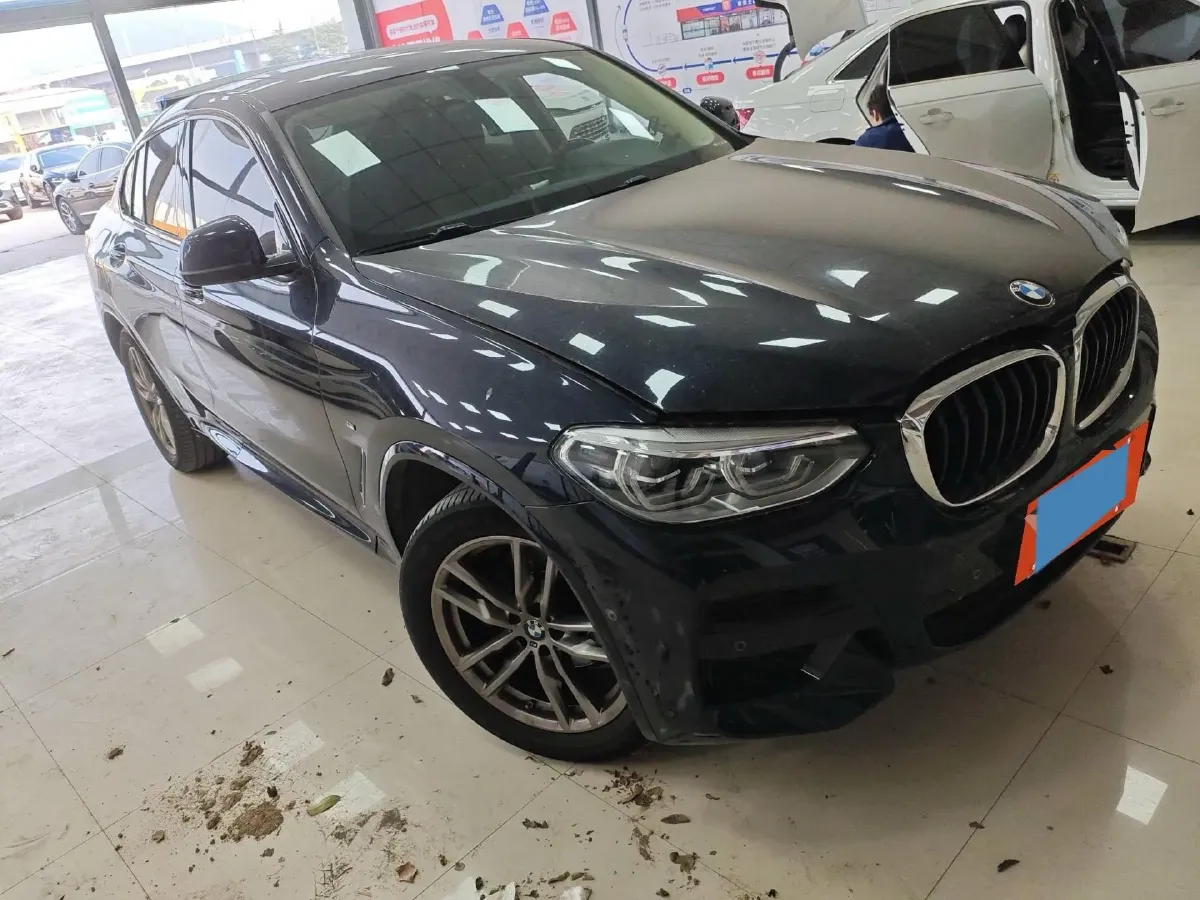 2021 BMW X4 2.0T 184HP L4 8AT,autocango,china used car exporter,china ev exporter,chinese used car exporter,chinese used ev exporter