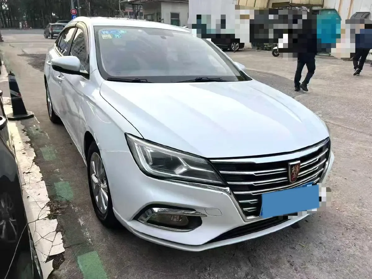2020 Roewe i5 1.5L 120HP L4 CVT,autocango,china used car exporter,china ev exporter,chinese used car exporter,chinese used ev exporter