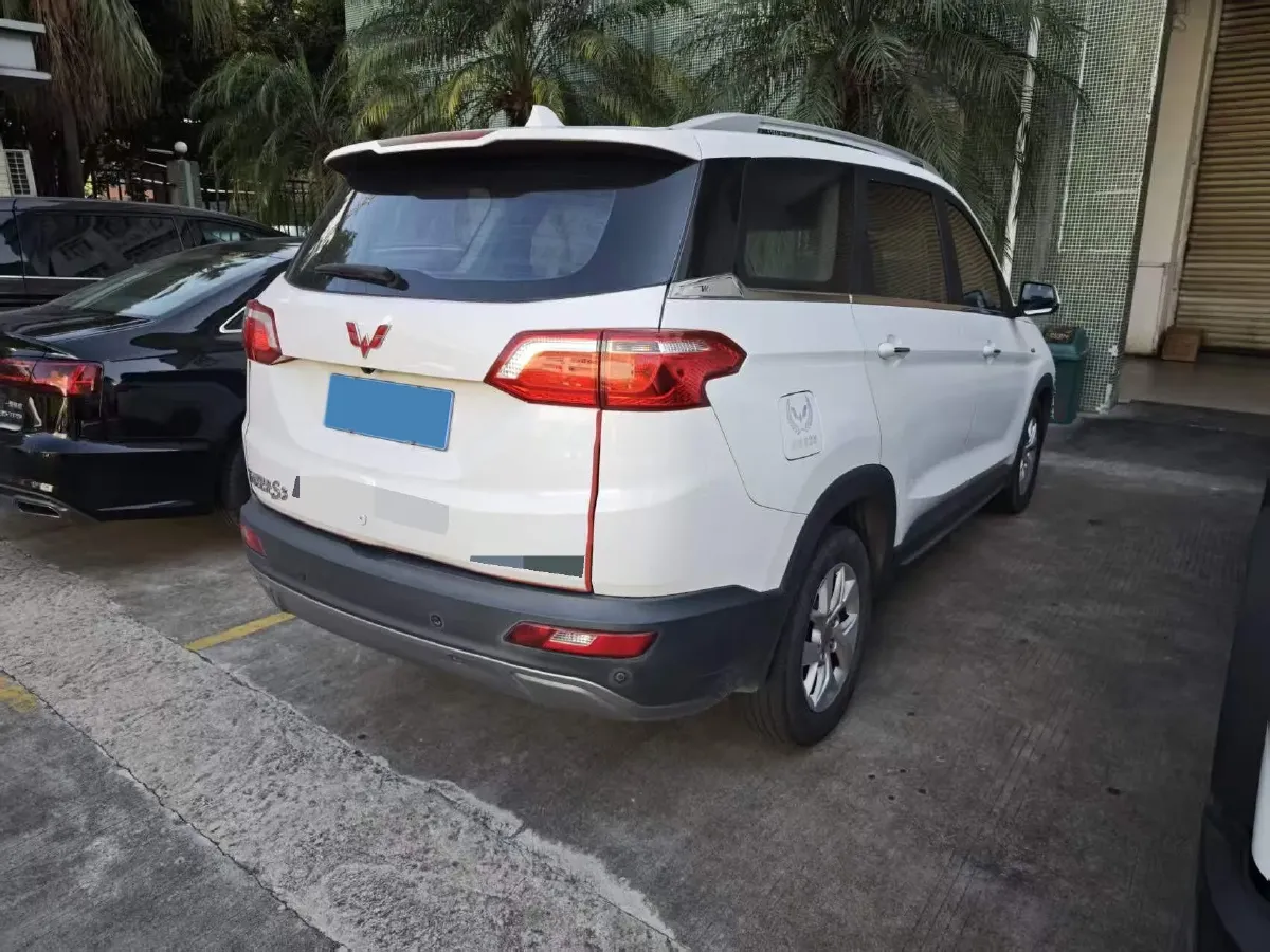 2018 WuLing HongGuang S3 1.5T 150HP L4 6MT,autocango,china used car exporter,china ev exporter,chinese used car exporter,chinese used ev exporter
