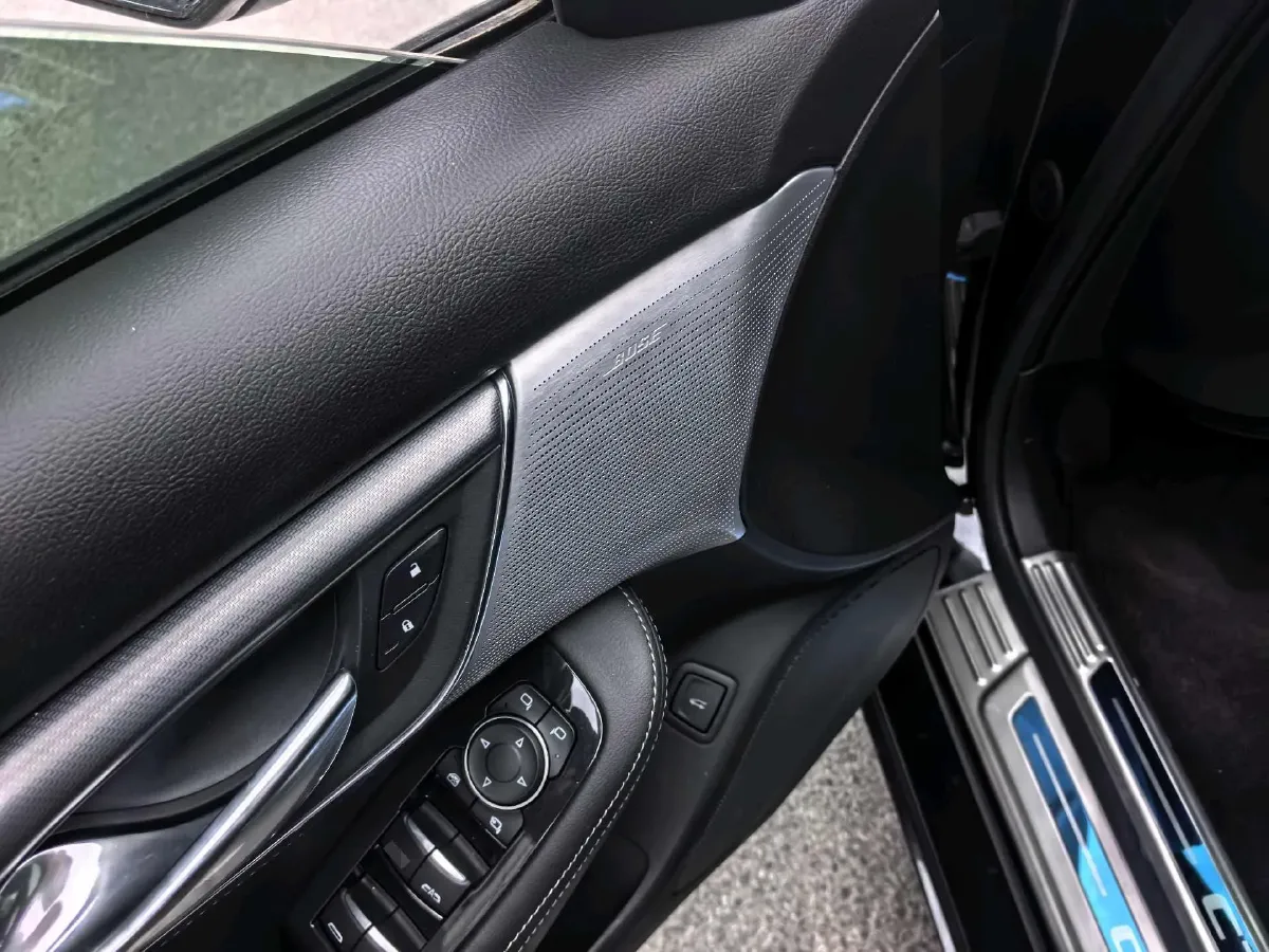 2023 Cadillac CT5 2.0T 237HP L4 10AT,autocango,china used car exporter,china ev exporter,chinese used car exporter,chinese used ev exporter