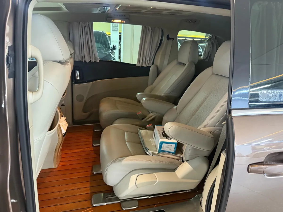 2018 Buick GL8 2.0T 260HP L4 6AT,autocango,china used car exporter,china ev exporter,chinese used car exporter,chinese used ev exporter