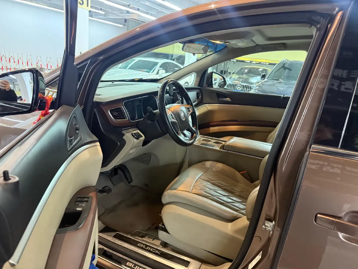 2018 Buick GL8 2.0T 260HP L4 6AT,autocango,china used car exporter,china ev exporter,chinese used car exporter,chinese used ev exporter