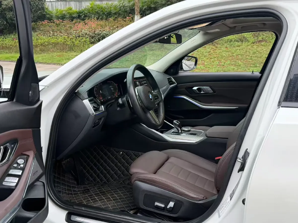 2020 BMW 3 Series 2.0T 184HP L4 8AT,autocango,china used car exporter,china ev exporter,chinese used car exporter,chinese used ev exporter