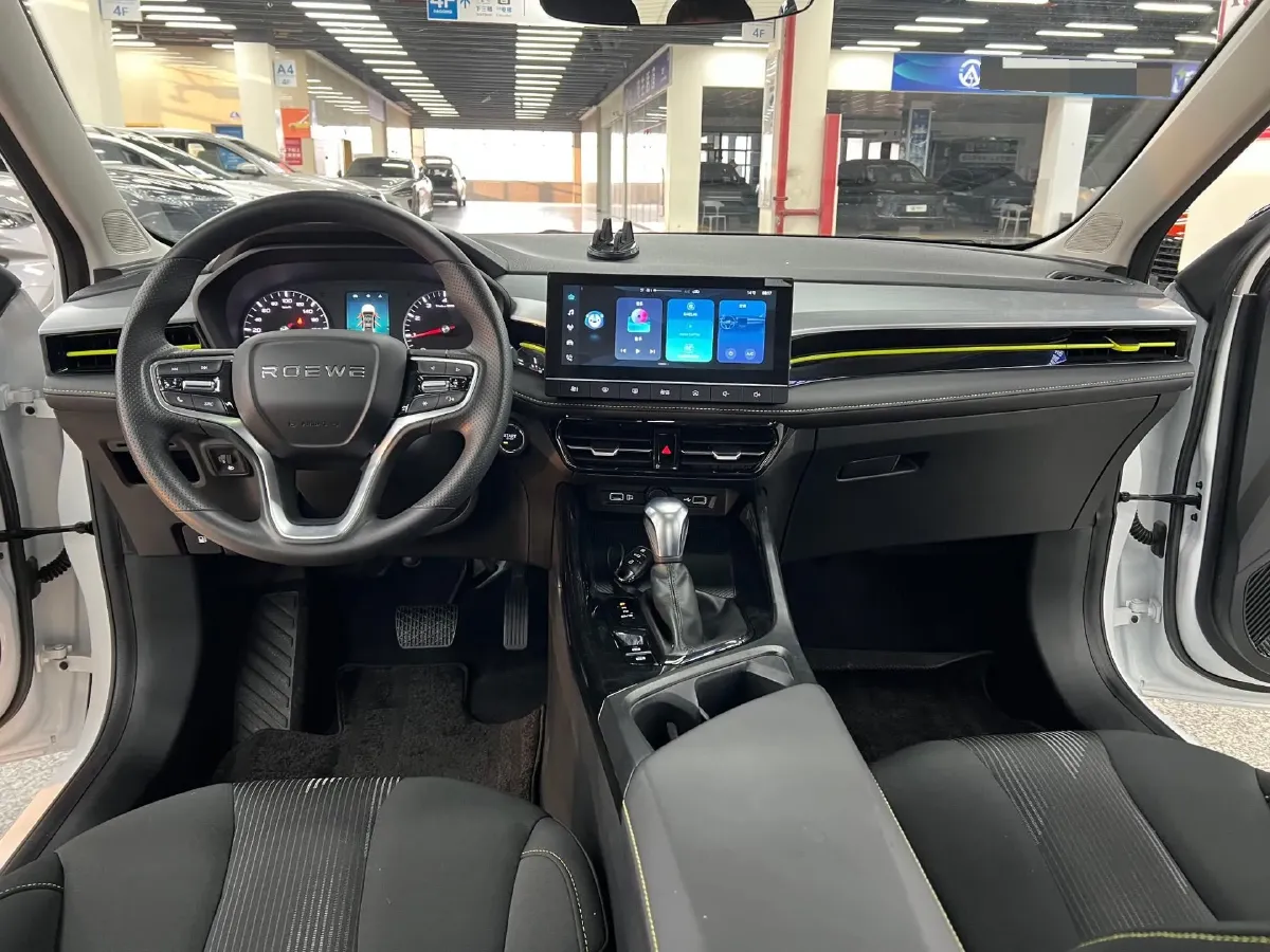 2021 Roewe i5 1.5L 120HP L4 CVT,autocango,china used car exporter,china ev exporter,chinese used car exporter,chinese used ev exporter