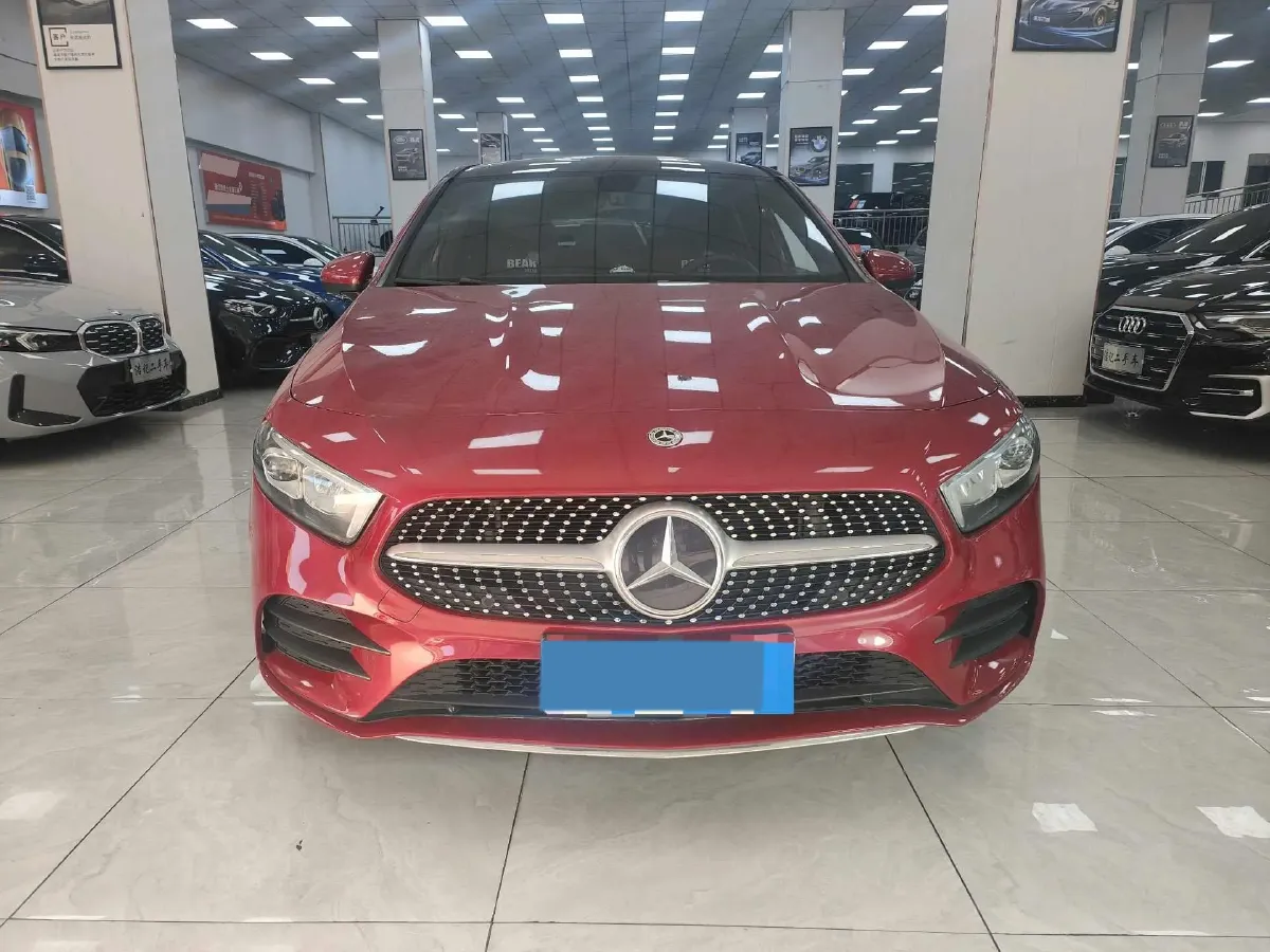 2021 Mercedes-Benz A Class 1.3T 163HP L4 7DCT,autocango,china used car exporter,china ev exporter,chinese used car exporter,chinese used ev exporter
