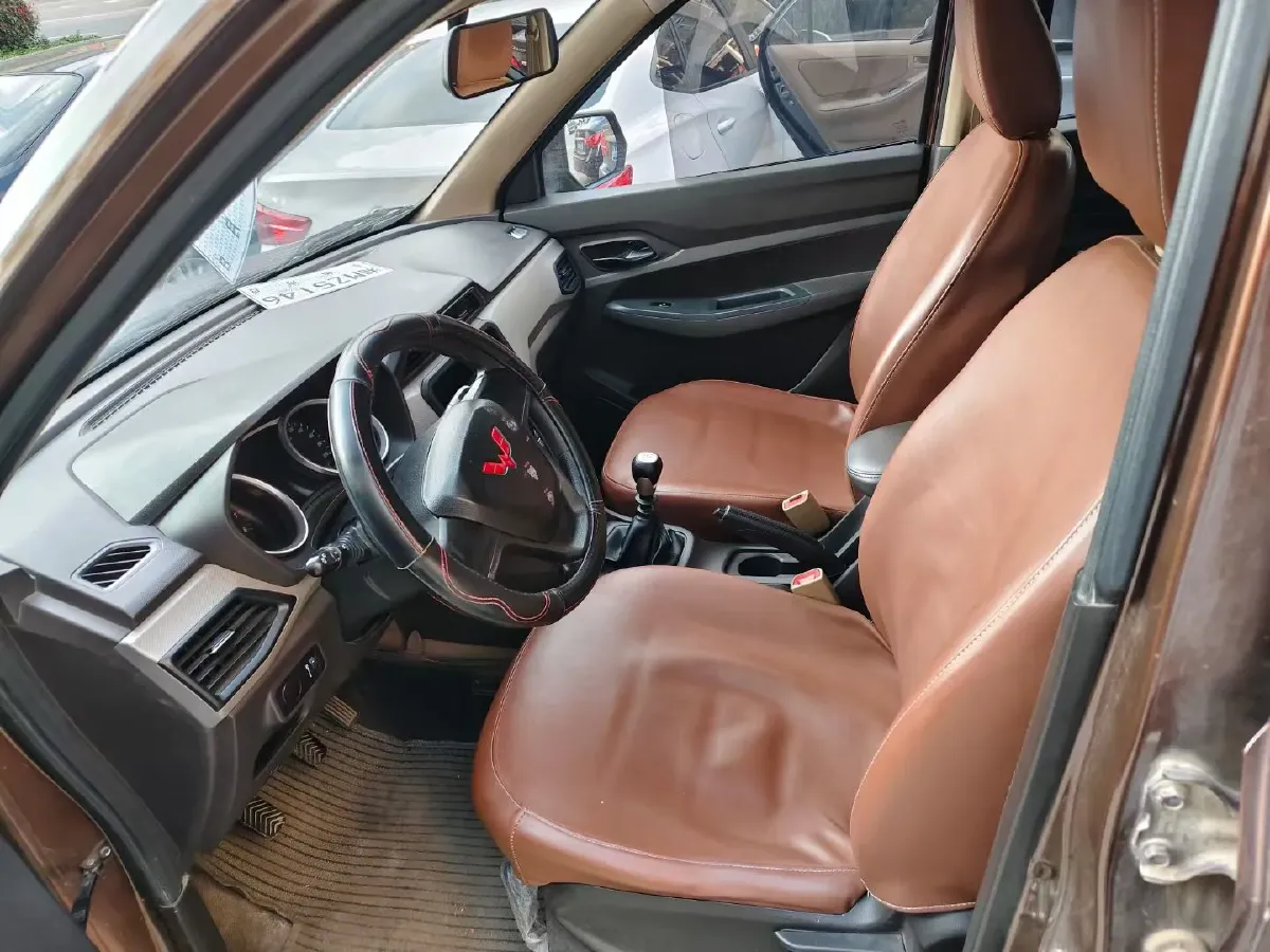 2021 WuLing RongGuang New Truck 1.5L 99HP L4 5MT,autocango,china used car exporter,china ev exporter,chinese used car exporter,chinese used ev exporter