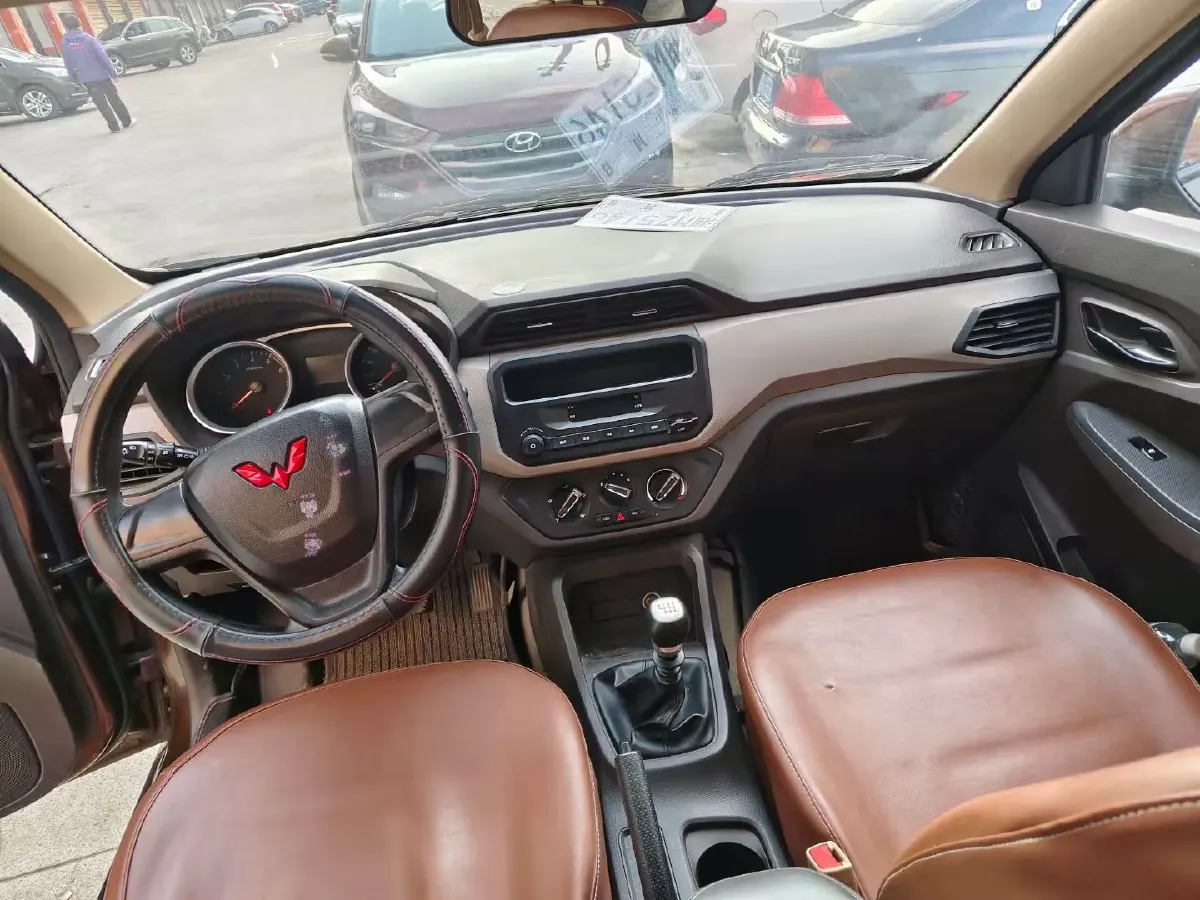 2021 WuLing RongGuang New Truck 1.5L 99HP L4 5MT,autocango,china used car exporter,china ev exporter,chinese used car exporter,chinese used ev exporter