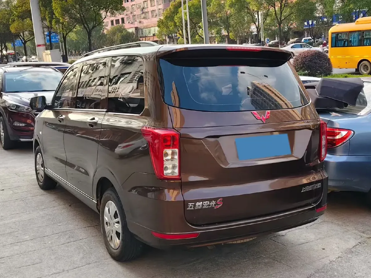 2021 WuLing RongGuang New Truck 1.5L 99HP L4 5MT,autocango,china used car exporter,china ev exporter,chinese used car exporter,chinese used ev exporter