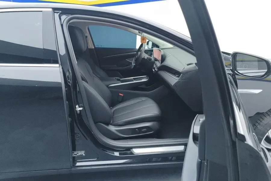 2023 Buick Larcosse 2.0T 237HP L4 9AT,autocango,china used car exporter,china ev exporter,chinese used car exporter,chinese used ev exporter