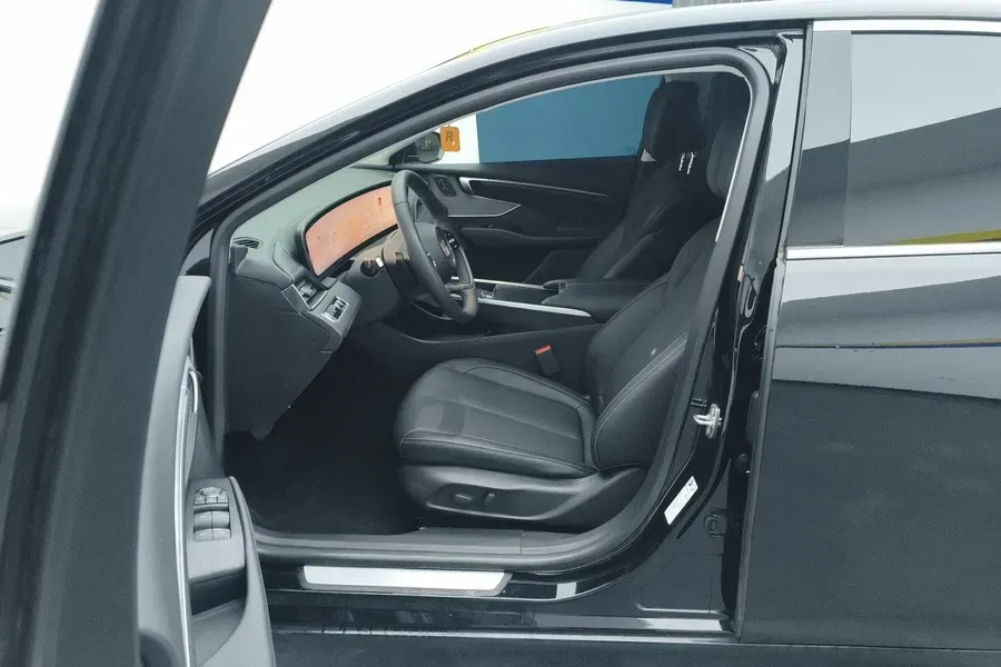 2023 Buick Larcosse 2.0T 237HP L4 9AT,autocango,china used car exporter,china ev exporter,chinese used car exporter,chinese used ev exporter