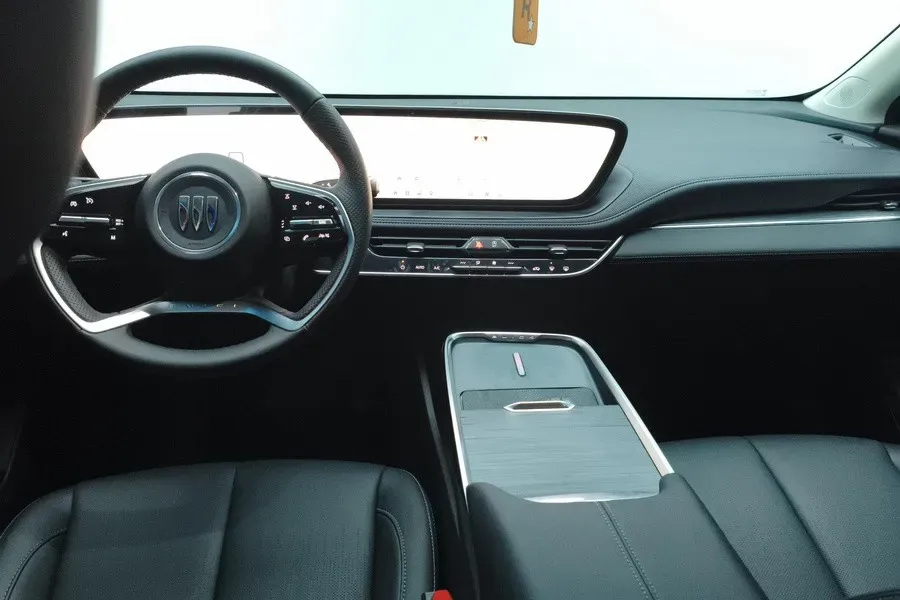 2023 Buick Larcosse 2.0T 237HP L4 9AT,autocango,china used car exporter,china ev exporter,chinese used car exporter,chinese used ev exporter