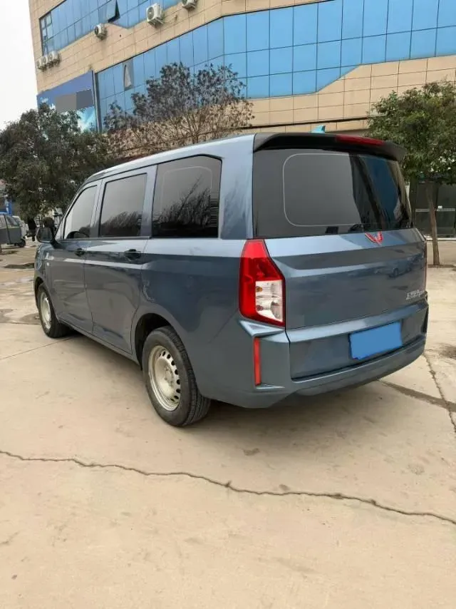 2019 Venucia M50V 1.5L 112HP L4 5MT,autocango,china used car exporter,china ev exporter,chinese used car exporter,chinese used ev exporter