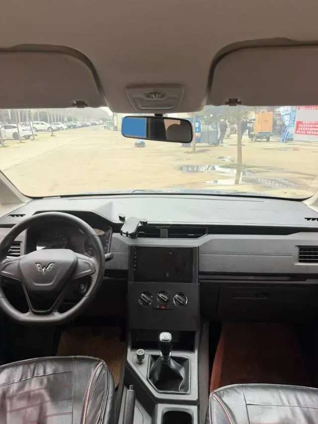 2019 Venucia M50V 1.5L 112HP L4 5MT,autocango,china used car exporter,china ev exporter,chinese used car exporter,chinese used ev exporter