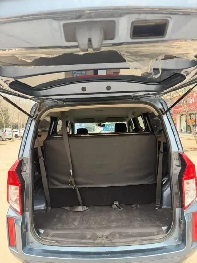 2019 Venucia M50V 1.5L 112HP L4 5MT,autocango,china used car exporter,china ev exporter,chinese used car exporter,chinese used ev exporter