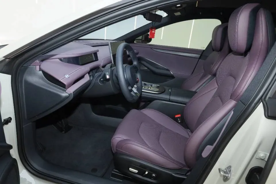 2024 MI SU7 BEV 73.6KWH,autocango,china used car exporter,china ev exporter,chinese used car exporter,chinese used ev exporter