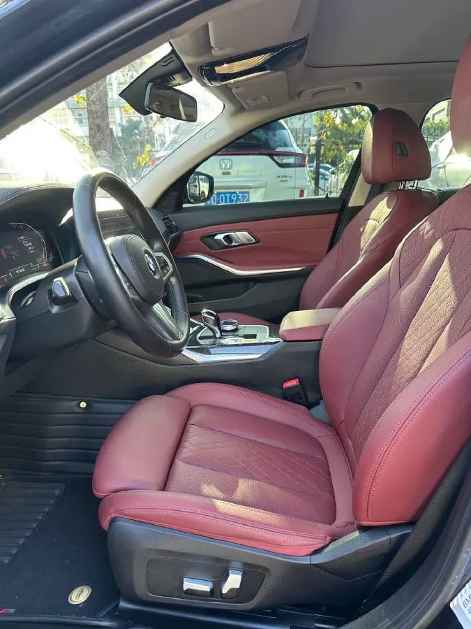 2022 BMW 3 Series 2.0T 184HP L4 8AT,autocango,china used car exporter,china ev exporter,chinese used car exporter,chinese used ev exporter