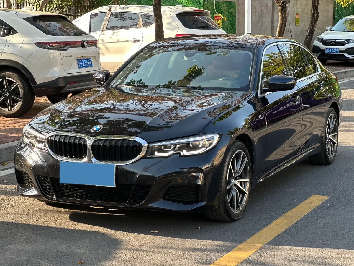 2022 BMW 3 Series 2.0T 184HP L4 8AT,autocango,china used car exporter,china ev exporter,chinese used car exporter,chinese used ev exporter