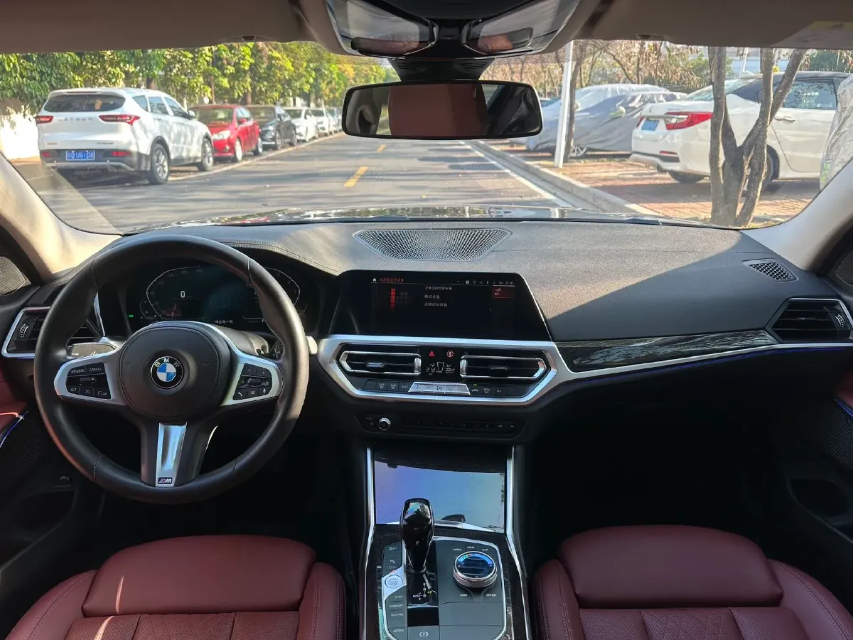 2022 BMW 3 Series 2.0T 184HP L4 8AT,autocango,china used car exporter,china ev exporter,chinese used car exporter,chinese used ev exporter