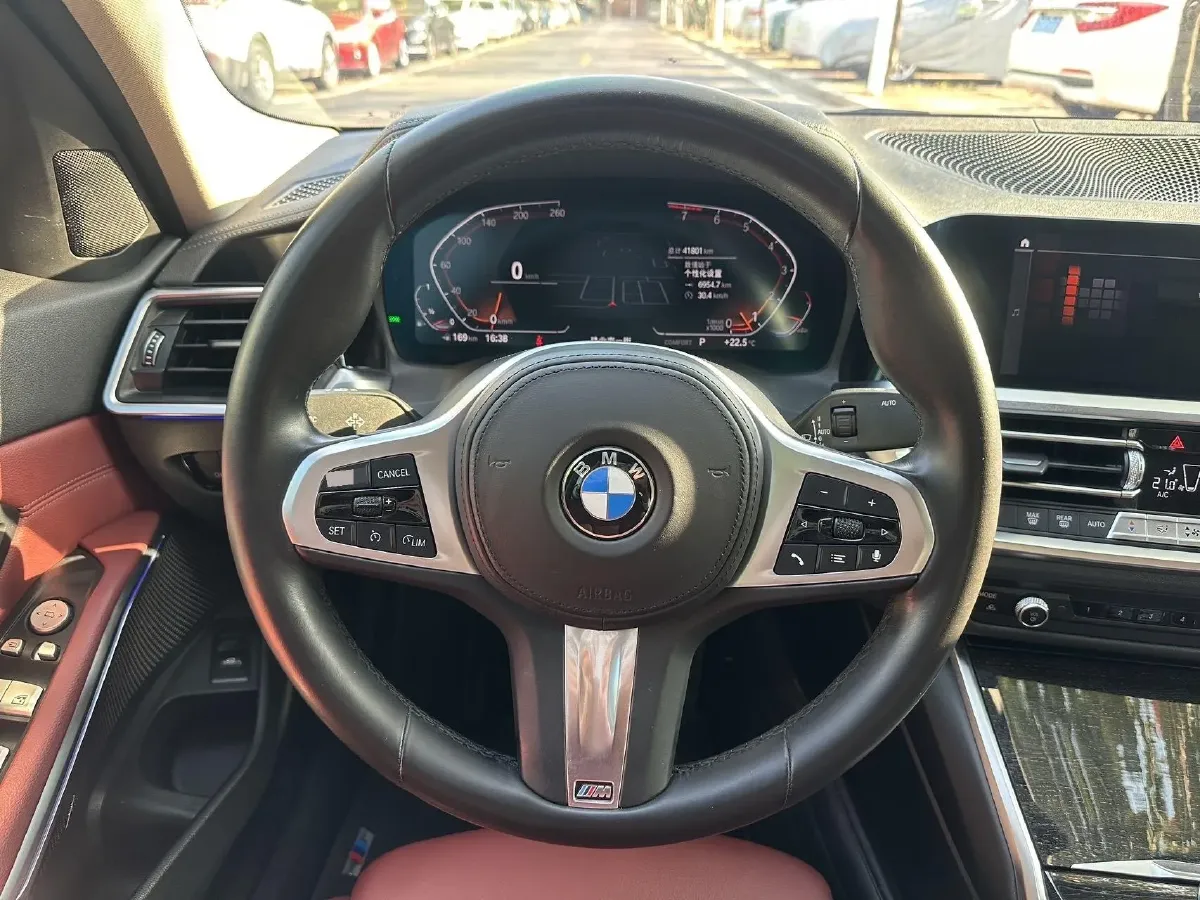 2022 BMW 3 Series 2.0T 184HP L4 8AT,autocango,china used car exporter,china ev exporter,chinese used car exporter,chinese used ev exporter