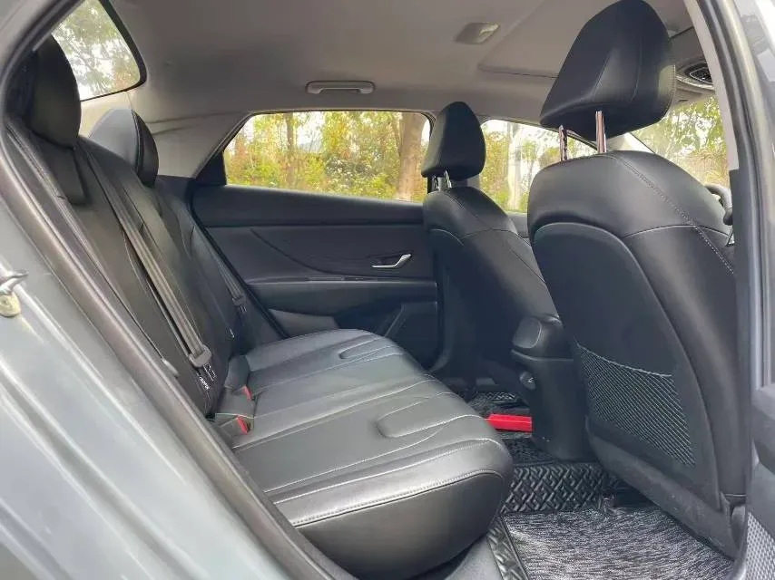 2021 Hyundai Elantra 1.5L 115HP L4 CVT,autocango,china used car exporter,china ev exporter,chinese used car exporter,chinese used ev exporter