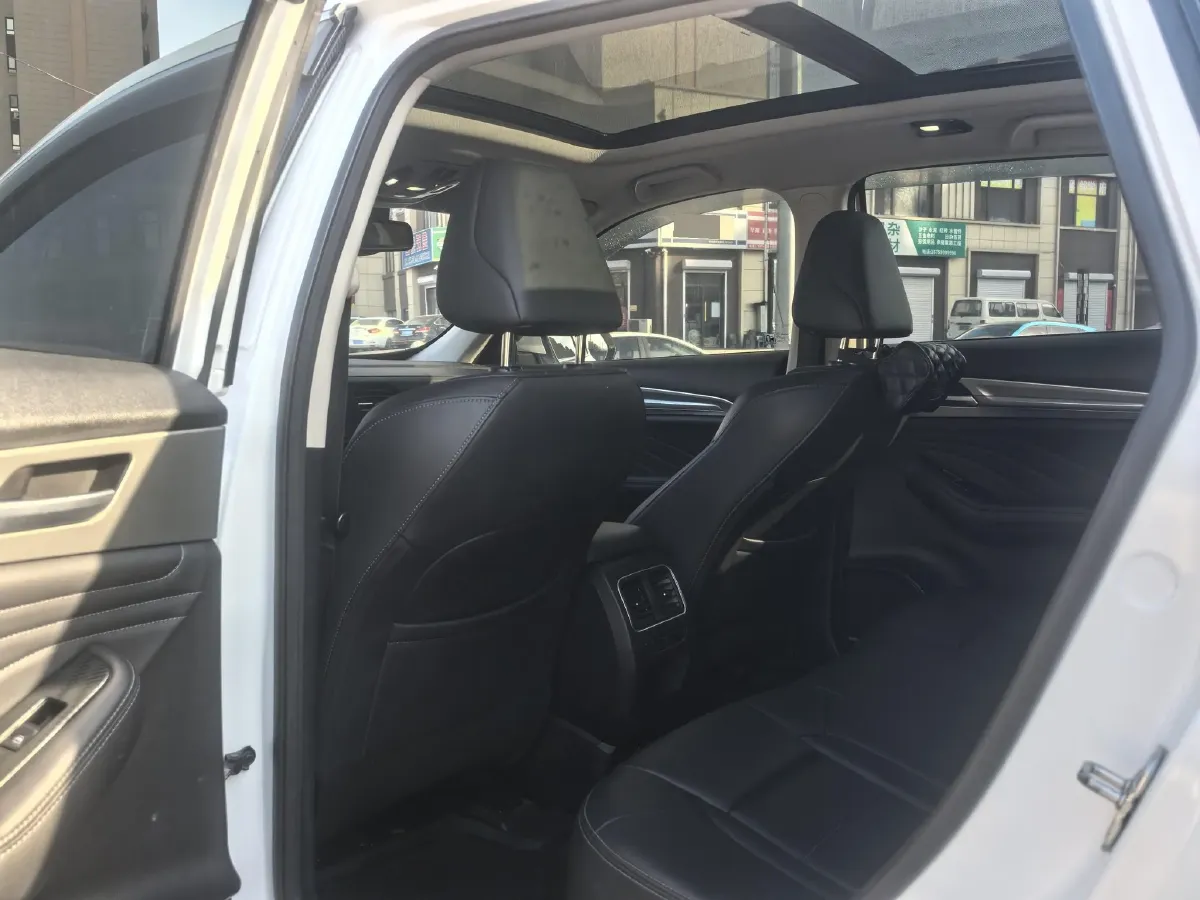 2020 Haval F7 2.0T 224HP L4 7DCT,autocango,china used car exporter,china ev exporter,chinese used car exporter,chinese used ev exporter