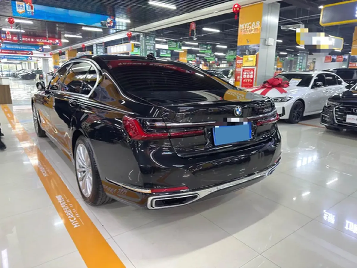 2021 BMW 7 Series 2.0T 265HP L4 8AT,autocango,china used car exporter,china ev exporter,chinese used car exporter,chinese used ev exporter