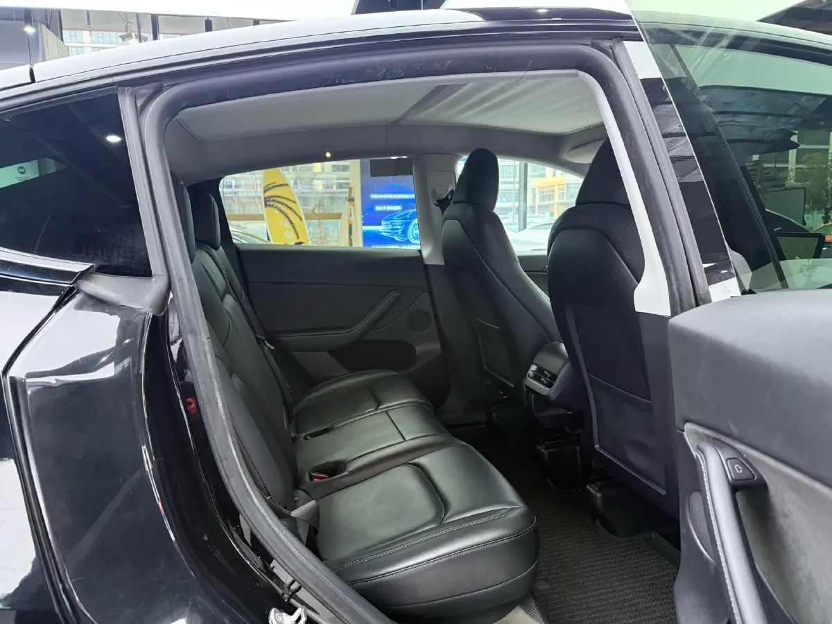 2022 Tesla Model Y BEV 60KWH,autocango,china used car exporter,china ev exporter,chinese used car exporter,chinese used ev exporter