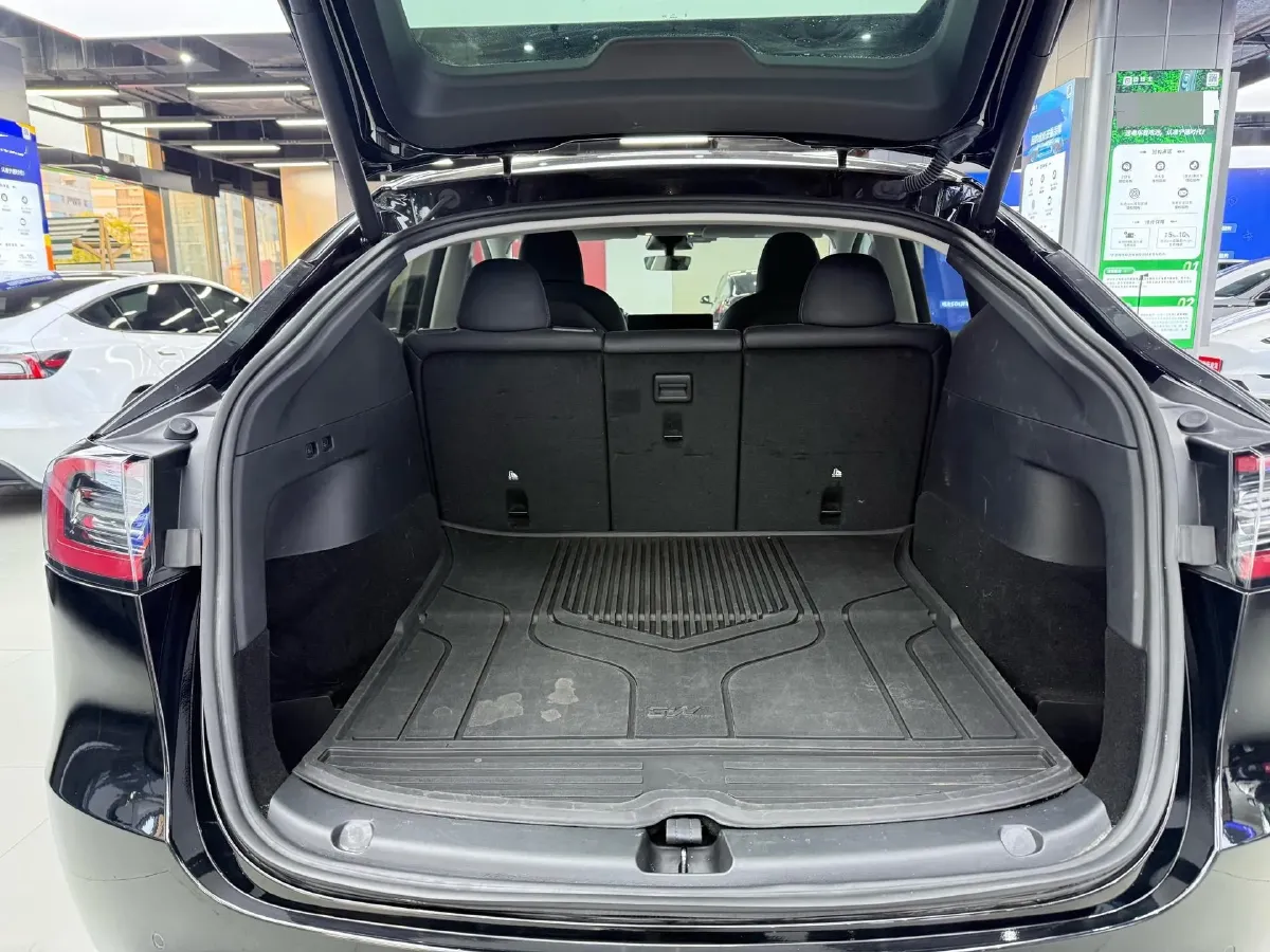 2022 Tesla Model Y BEV 60KWH,autocango,china used car exporter,china ev exporter,chinese used car exporter,chinese used ev exporter