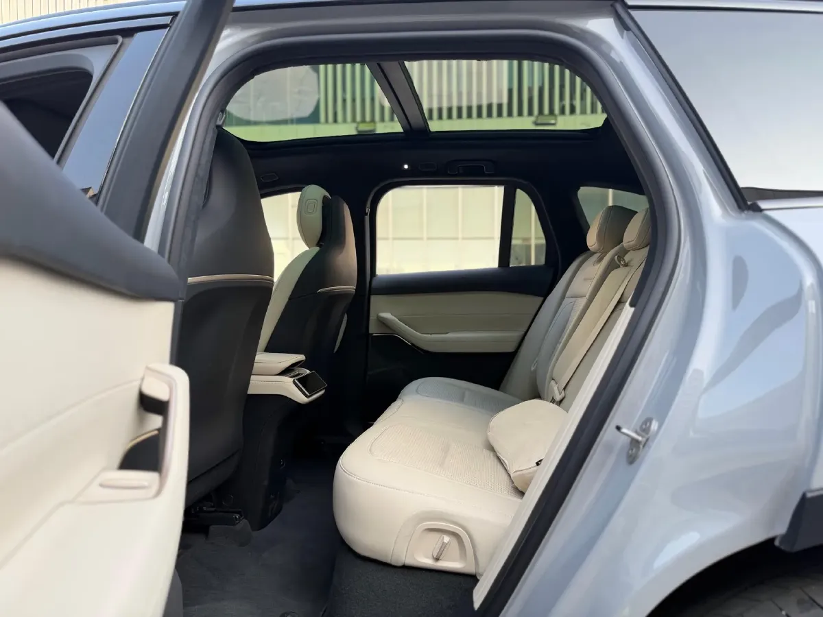 2024 NIO ES6 BEV 75KWH,autocango,china used car exporter,china ev exporter,chinese used car exporter,chinese used ev exporter