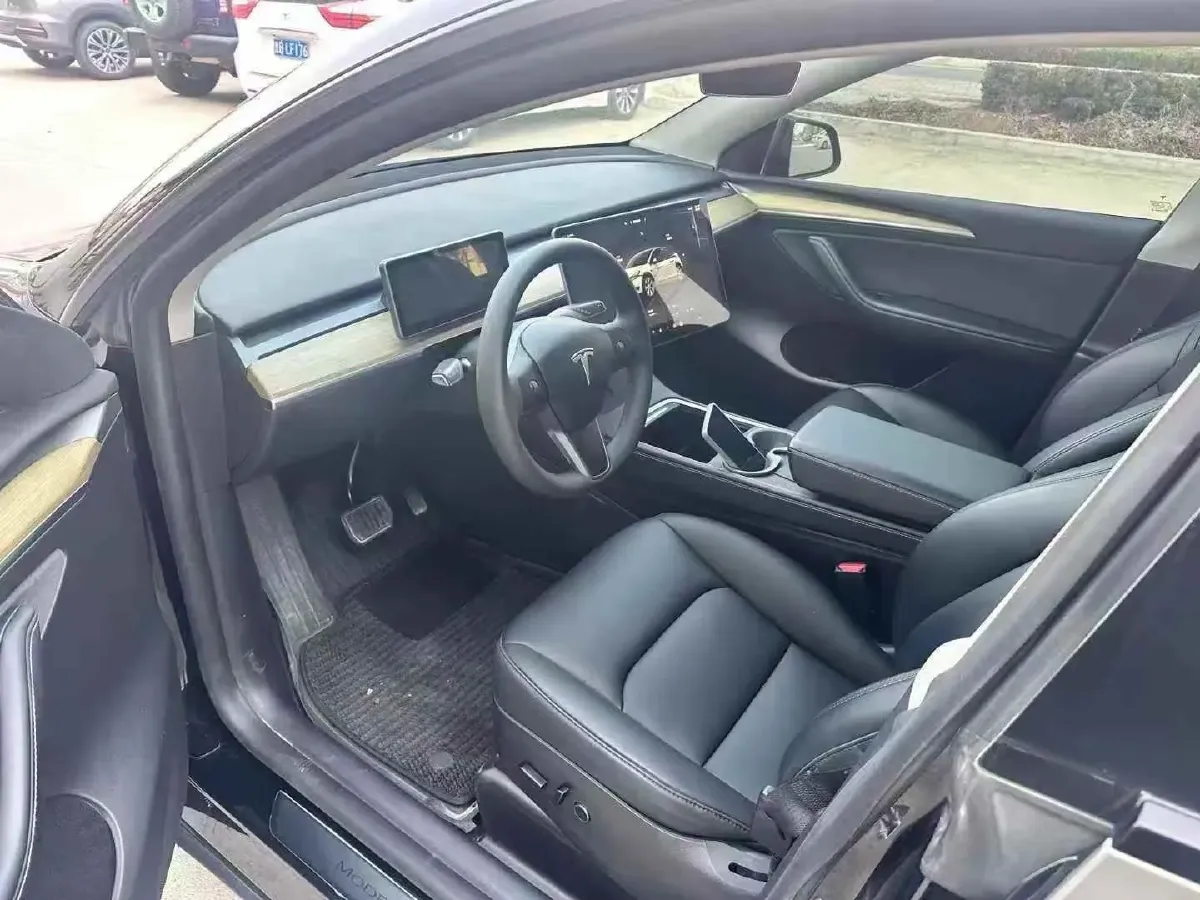 2022 Tesla Model Y BEV 60KWH,autocango,china used car exporter,china ev exporter,chinese used car exporter,chinese used ev exporter