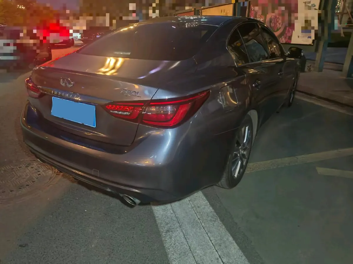 2018 Jeep Grand Commander 2.0T 265HP L4 9AT,autocango,china used car exporter,china ev exporter,chinese used car exporter,chinese used ev exporter