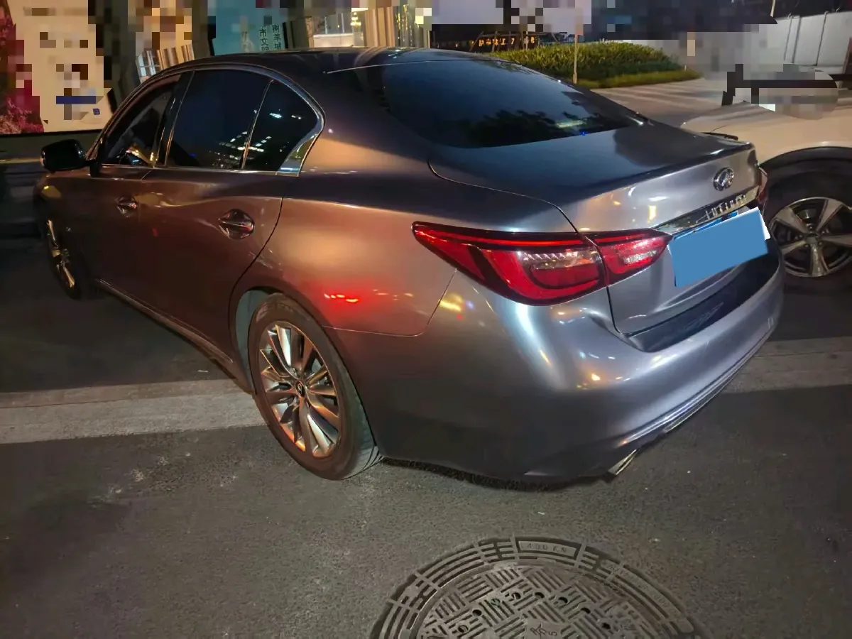 2018 Jeep Grand Commander 2.0T 265HP L4 9AT,autocango,china used car exporter,china ev exporter,chinese used car exporter,chinese used ev exporter