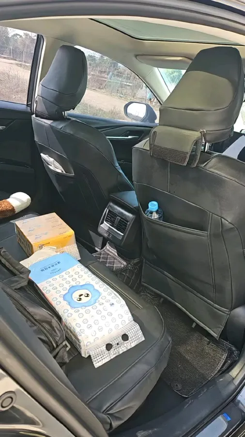 2024 Toyota Camry 2.0L 152HP L4 E-CVT Hybrid,autocango,china used car exporter,china ev exporter,chinese used car exporter,chinese used ev exporter