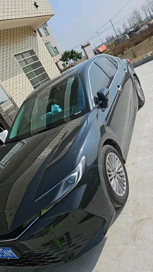 2024 Toyota Camry 2.0L 152HP L4 E-CVT Hybrid,autocango,china used car exporter,china ev exporter,chinese used car exporter,chinese used ev exporter
