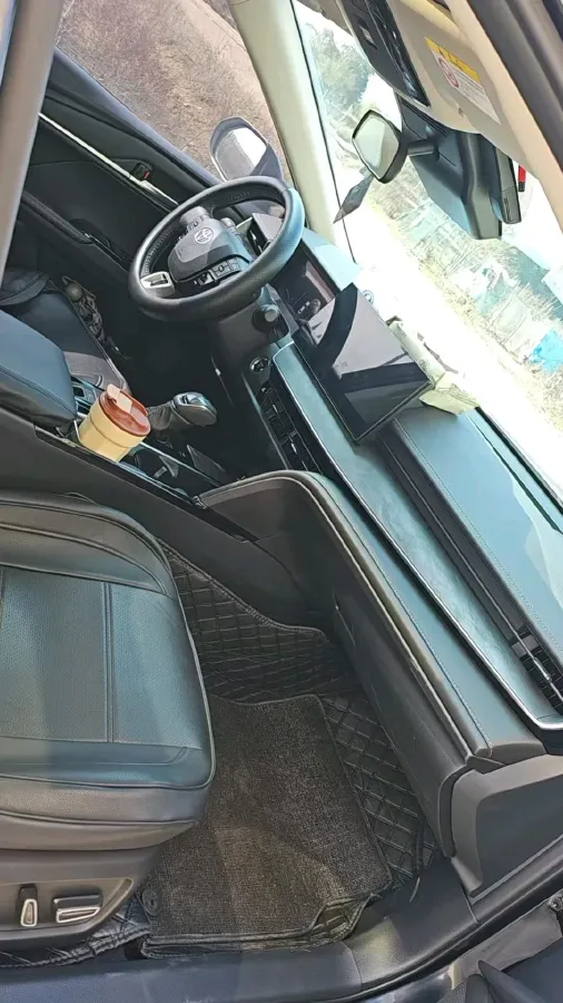 2024 Toyota Camry 2.0L 152HP L4 E-CVT Hybrid,autocango,china used car exporter,china ev exporter,chinese used car exporter,chinese used ev exporter