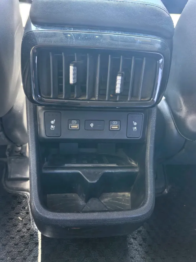 2021 Hyundai Custo 2.0T 236HP L4 8AT,autocango,china used car exporter,china ev exporter,chinese used car exporter,chinese used ev exporter