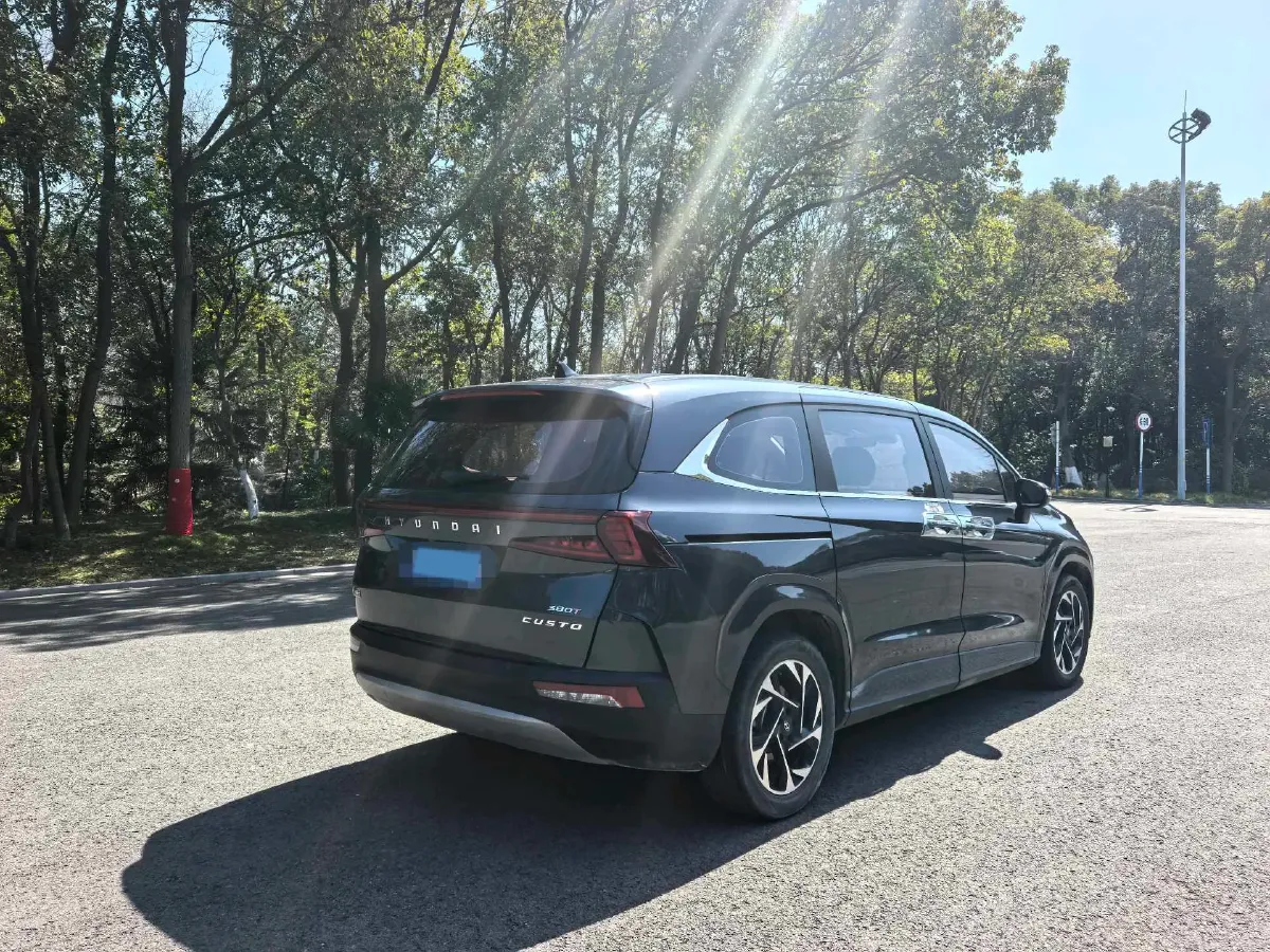 2021 Hyundai Custo 2.0T 236HP L4 8AT,autocango,china used car exporter,china ev exporter,chinese used car exporter,chinese used ev exporter