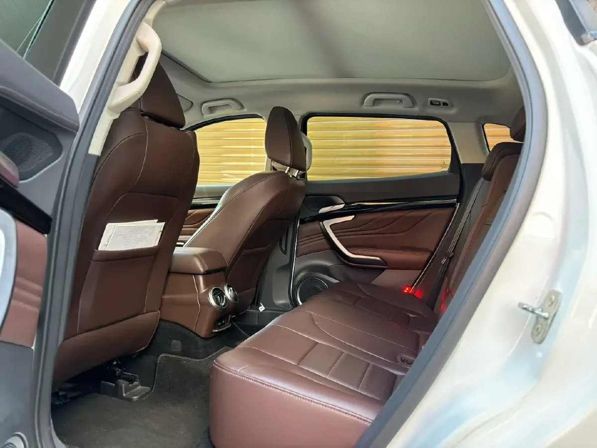 2017 WEY VV7 2.0T 234HP L4 7DCT,autocango,china used car exporter,china ev exporter,chinese used car exporter,chinese used ev exporter