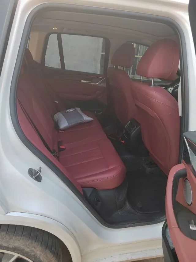 2022 BMW X3 2.0T 252HP L4 8AT,autocango,china used car exporter,china ev exporter,chinese used car exporter,chinese used ev exporter