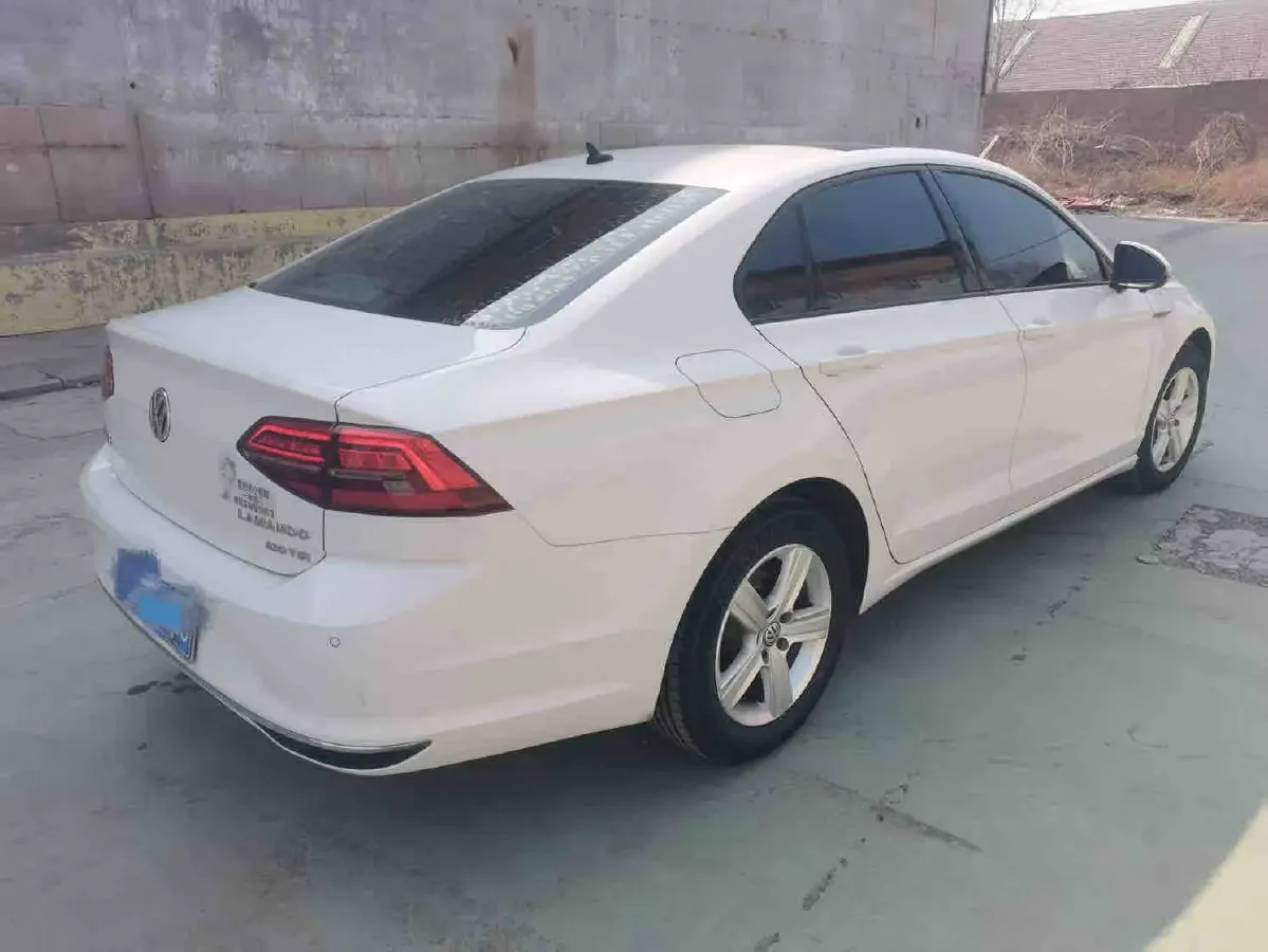 2019 Volkswagen T-Cross 1.4T 150HP L4 7DCT,autocango,china used car exporter,china ev exporter,chinese used car exporter,chinese used ev exporter