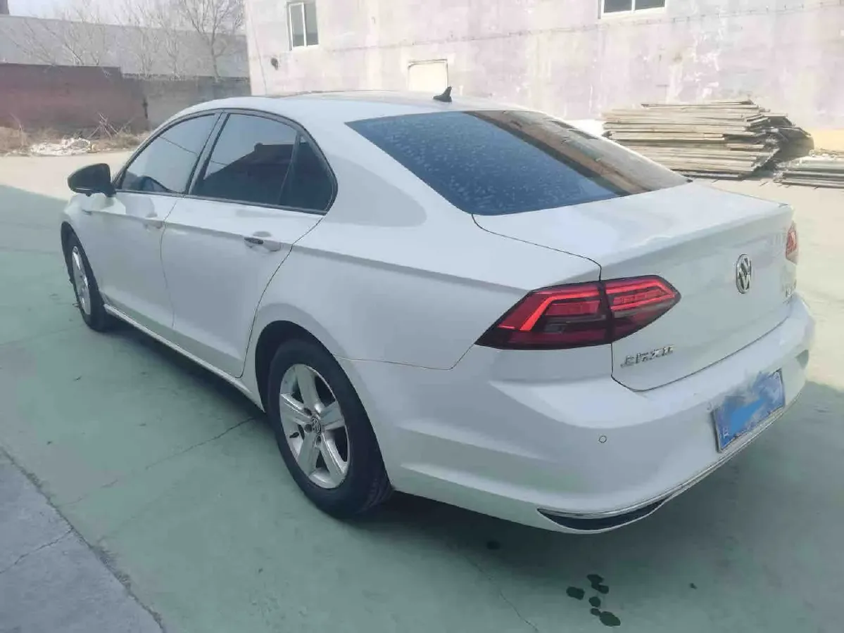 2019 Volkswagen T-Cross 1.4T 150HP L4 7DCT,autocango,china used car exporter,china ev exporter,chinese used car exporter,chinese used ev exporter