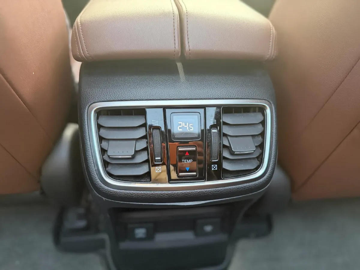 2020 Honda Avancier 2.0T 272HP L4 9AT,autocango,china used car exporter,china ev exporter,chinese used car exporter,chinese used ev exporter