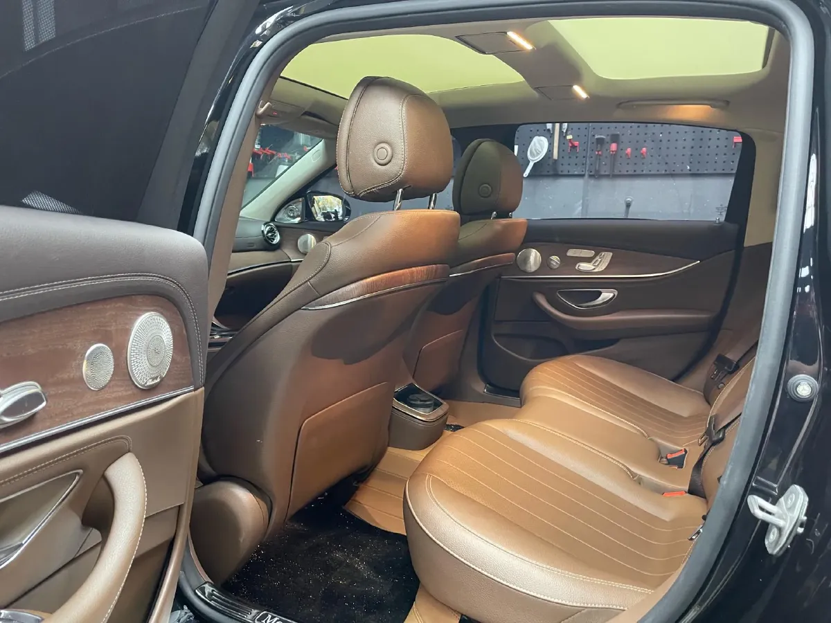 2022 Mercedes-Benz E Class 2.0T 258HP L4 9AT,autocango,china used car exporter,china ev exporter,chinese used car exporter,chinese used ev exporter