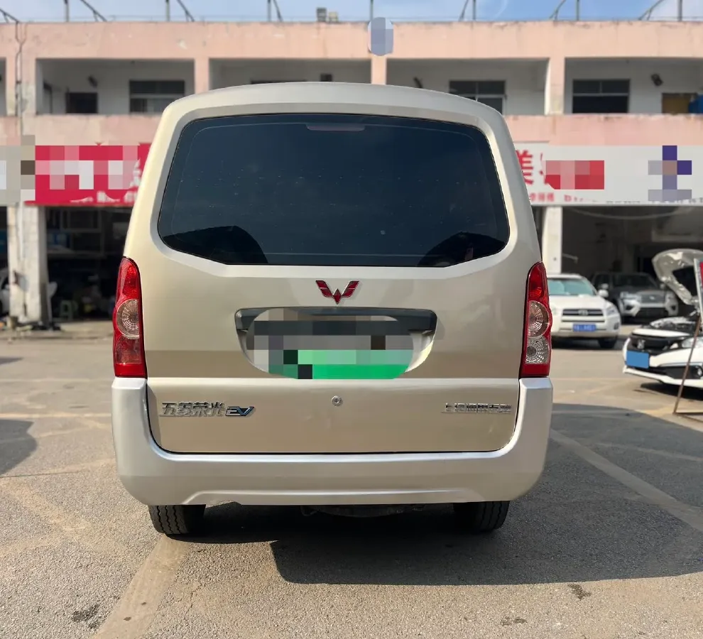 2022 WuLing RongGuang Mini Truck EV BEV 41.5KWH,autocango,china used car exporter,china ev exporter,chinese used car exporter,chinese used ev exporter