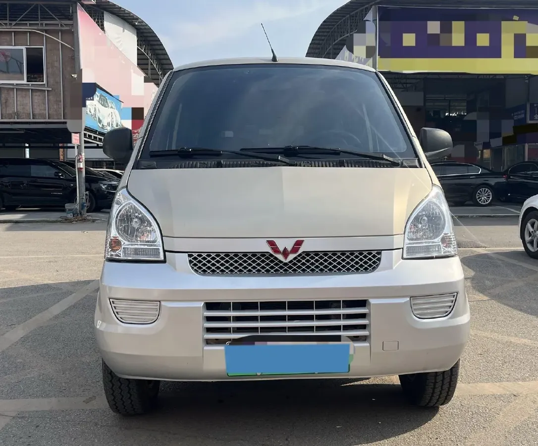 2022 WuLing RongGuang Mini Truck EV BEV 41.5KWH,autocango,china used car exporter,china ev exporter,chinese used car exporter,chinese used ev exporter