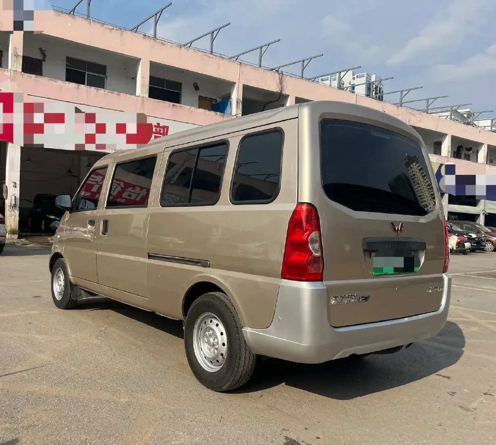 2022 WuLing RongGuang Mini Truck EV BEV 41.5KWH,autocango,china used car exporter,china ev exporter,chinese used car exporter,chinese used ev exporter