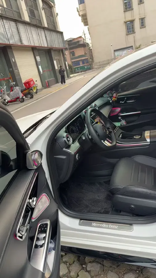 2023 Mercedes-Benz C Class 1.5T 204HP L4 9AT,autocango,china used car exporter,china ev exporter,chinese used car exporter,chinese used ev exporter